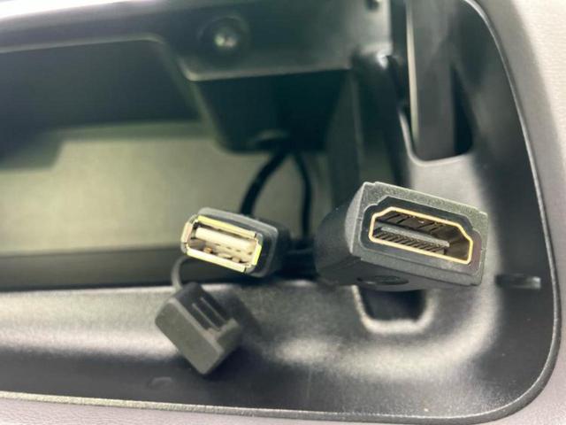 セレナ ｅパワーハイウェイスターＶ　保証書／純正　１０インチ　ＳＤナビ／フリップダウンモニター　純正　１１インチ／インテリジェントルームミラー／エマージェンシーブレーキ／両側電動スライドドア／アラウンドビューモニター　全周囲カメラ（40枚目）