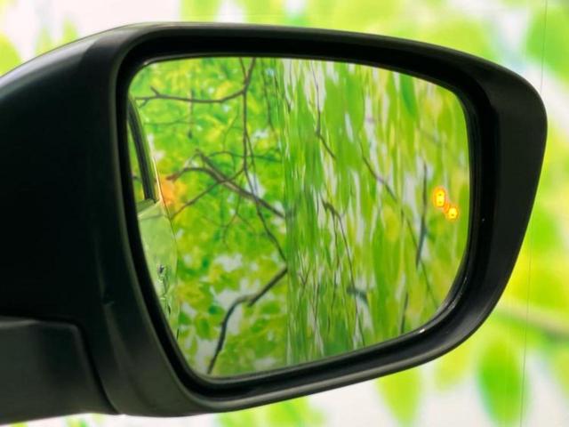 セレナ ｅパワーハイウェイスターＶ　保証書／純正　１０インチ　ＳＤナビ／フリップダウンモニター　純正　１１インチ／インテリジェントルームミラー／エマージェンシーブレーキ／両側電動スライドドア／アラウンドビューモニター　全周囲カメラ（45枚目）