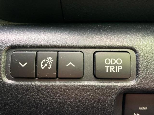 IS IS300h Fスポーツ 新品タイヤ/保証書/純正 SDナビ/シートヒーター 前席/シート ハーフレザー/パーキングアシスト バックガイド/ヘッドランプ LED/Bluetooth接続/ETC2.0 バックカメラ 電動シート(25枚目)