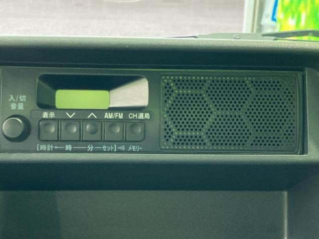 キャリイトラック ４ＷＤ　ＫＣ　保証書／ＡＢＳ／横滑り防止装置／アイドリングストップ／禁煙車／エアバッグ　運転席／エアバッグ　助手席／パワーステアリング／ワンオーナー／マニュアルエアコン／取扱説明書／ユーザー買取車／三方開／ラジオ（9枚目）