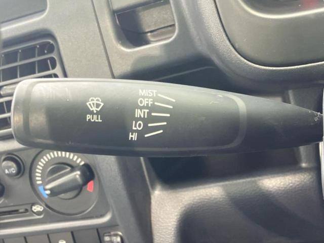 キャリイトラック ４ＷＤ　ＫＣ　保証書／ＡＢＳ／横滑り防止装置／アイドリングストップ／禁煙車／エアバッグ　運転席／エアバッグ　助手席／パワーステアリング／ワンオーナー／マニュアルエアコン／取扱説明書／ユーザー買取車／三方開／ラジオ（13枚目）