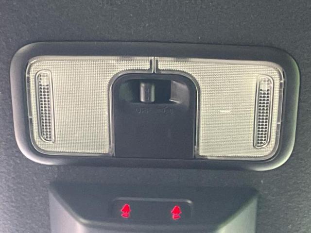 タント カスタムＲＳ　新品タイヤ／保証書／社外　ＳＤナビ／スマートアシスト（トヨタ・ダイハツ）／両側電動スライドドア／パノラマモニター／車線逸脱防止支援システム／シート　ハーフレザー／ヘッドランプ　ＬＥＤ　全周囲カメラ（28枚目）