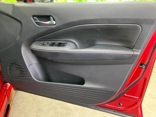 オーラ ニスモ　保証書／純正　９インチ　ＳＤナビ／インテリジェントルームミラー／エマージェンシーブレーキ／シートヒーター　前席／アラウンドビューモニター／車線逸脱防止支援システム／プロパイロット　衝突被害軽減システム（19枚目）