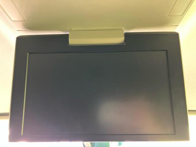 アルファード ２４０Ｓ　純正　８インチ　ＳＤナビ／フリップダウンモニター／両側電動スライドドア／ヘッドランプ　ＬＥＤ／ＥＴＣ／ＥＢＤ付ＡＢＳ／横滑り防止装置／エアバッグ　運転席／エアバッグ　助手席／エアバッグ　サイド（12枚目）