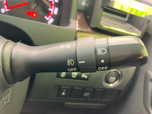 アルファード ２４０Ｓ　純正　８インチ　ＳＤナビ／フリップダウンモニター／両側電動スライドドア／ヘッドランプ　ＬＥＤ／ＥＴＣ／ＥＢＤ付ＡＢＳ／横滑り防止装置／エアバッグ　運転席／エアバッグ　助手席／エアバッグ　サイド（17枚目）