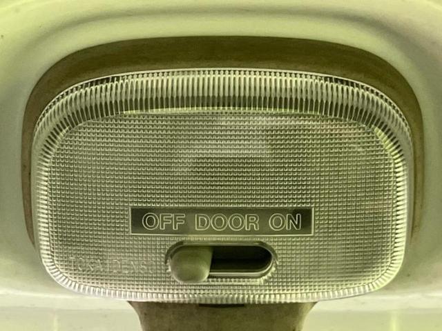 キャリイトラック ４ＷＤ　ＫＣ　保証書／エアバッグ　運転席／エアバッグ　助手席／パワーステアリング／ワンオーナー／マニュアルエアコン／取扱説明書／デュアルエアバッグ／ヘッドライトレベライザー／ＣＤ／ラジオ　４ＷＤ（17枚目）