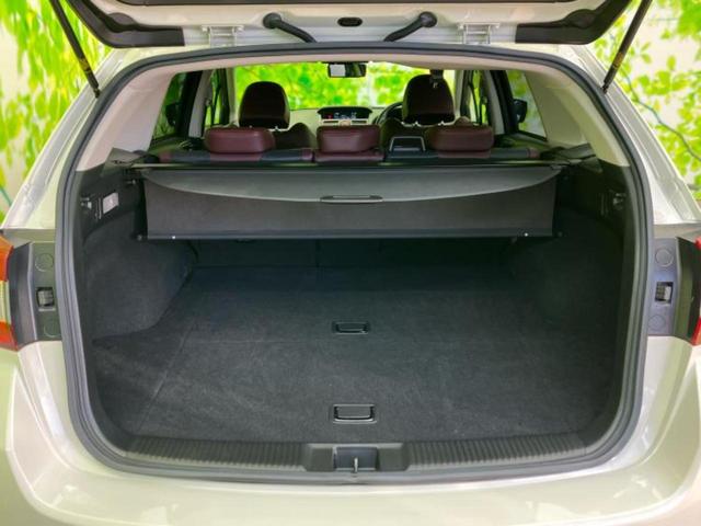 レヴォーグ 4WD1.6STIスポーツアイサイト 純正 9インチ SDナビ/スマートリヤビューミラー/衝突安全装置/シートヒーター 前席/車線逸脱防止支援システム/シート フルレザー/ドライブレコーダー 純正/ヘッドランプ LED 革シート 4WD(8枚目)