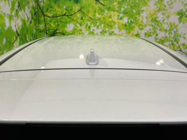 ヴェゼル ｅＨＥＶ　Ｚ　保証書／純正　９インチ　ナビ／ホンダセンシング／シートヒーター　前席／車線逸脱防止支援システム／シート　ハーフレザー／電動バックドア／登録済未使用車／ヘッドランプ　ＬＥＤ／ＵＳＢジャック　バックカメラ（44枚目）