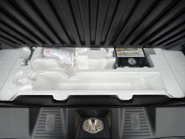 スペーシア ハイブリッドG 保証書/セーフティサポート(スズキ)/車線逸脱防止支援システム/ヘッドランプ LED/EBD付ABS/横滑り防止装置/アイドリングストップ/禁煙車/エアバッグ 運転席/エアバッグ 助手席 盗難防止装置(24枚目)