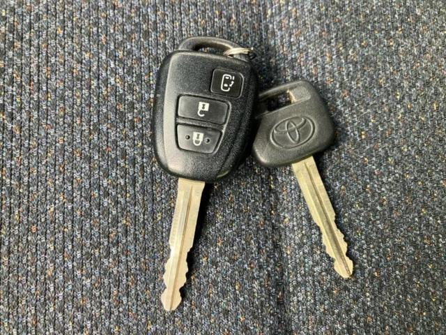 シエンタ X 純正 SDナビ/電動スライドドア/Bluetooth接続/ETC/EBD付ABS/横滑り防止装置/アイドリングストップ/バックモニター/ワンセグTV/エアバッグ 運転席/エアバッグ 助手席(30枚目)