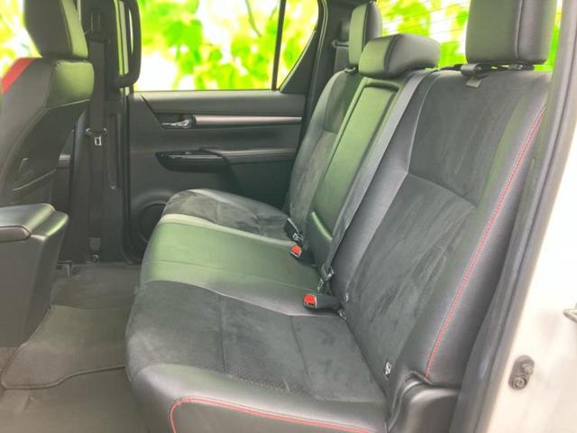 ハイラックス ４ＷＤ　Ｚ　ＧＲスポーツ　保証書／ディスプレイオーディオ＋ナビ８インチ／衝突安全装置／全方位モニター／車線逸脱防止支援システム／シート　ハーフレザー／ドライブレコーダー　前後／ヘッドランプ　ＬＥＤ／ＵＳＢジャック　全周囲カメラ（7枚目）