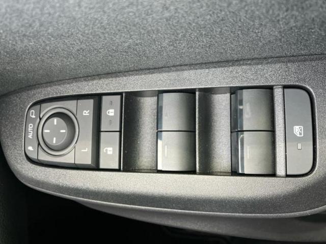 ヤリス ４ＷＤハイブリッドＺ　保証書／ディスプレイオーディオ＋ナビ／トヨタセーフティセンス／シートヒーター　前席／パノラミックビューモニター／車線逸脱防止支援システム／シート　ハーフレザー／ヘッドランプ　ＬＥＤ　全周囲カメラ（25枚目）