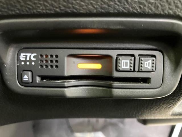 ヴェゼル ハイブリッドRS・ホンダセンシング 保証書/純正 SDナビ/ホンダセンシング/シートヒーター 前席/車線逸脱防止支援システム/シート ハーフレザー/ドライブレコーダー 純正/ヘッドランプ LED/USBジャック 衝突被害軽減システム(23枚目)