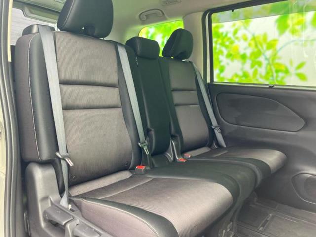 セレナ ハイウェイスター 新品タイヤ/保証書/純正 SDナビ/フリップダウンモニター/エマージェンシーブレーキ/電動スライドドア/車線逸脱防止支援システム/ヘッドランプ LED/Bluetooth接続/EBD付ABS(5枚目)