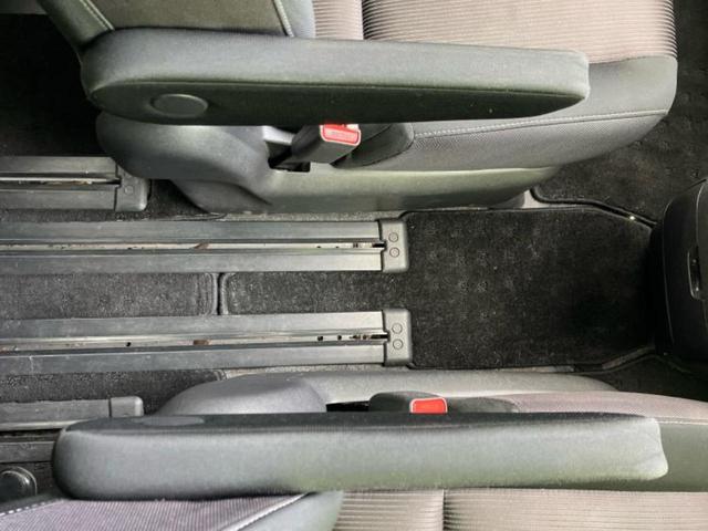 セレナ ハイウェイスター 新品タイヤ/保証書/純正 SDナビ/フリップダウンモニター/エマージェンシーブレーキ/電動スライドドア/車線逸脱防止支援システム/ヘッドランプ LED/Bluetooth接続/EBD付ABS(31枚目)