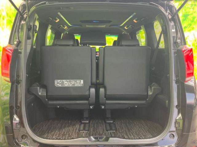 アルファードハイブリッド ４ＷＤハイブリッドＳタイプゴールド３　保証書／ディスプレイオーディオ＋ナビ９インチ／フリップダウンモニター／衝突安全装置／両側電動スライドドア／車線逸脱防止支援システム／シート　ハーフレザー／電動バックドア　衝突被害軽減システム　４ＷＤ（20枚目）