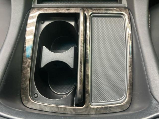 アルファードハイブリッド ４ＷＤハイブリッドＳタイプゴールド３　保証書／ディスプレイオーディオ＋ナビ９インチ／フリップダウンモニター／衝突安全装置／両側電動スライドドア／車線逸脱防止支援システム／シート　ハーフレザー／電動バックドア　衝突被害軽減システム　４ＷＤ（37枚目）