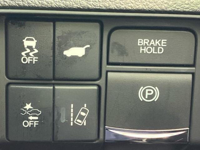 オデッセイハイブリッド ｅＨＥＶアブソルート・ＥＸ　新品タイヤ／保証書／純正　１０インチ　ＳＤナビ／フリップダウンモニター　社外　１１．５インチ／ホンダセンシング／両側電動スライドドア／シートヒーター　前席／全方位モニター／車線逸脱防止支援システム（28枚目）