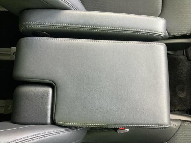 オデッセイハイブリッド ｅＨＥＶアブソルート・ＥＸ　新品タイヤ／保証書／純正　１０インチ　ＳＤナビ／フリップダウンモニター　社外　１１．５インチ／ホンダセンシング／両側電動スライドドア／シートヒーター　前席／全方位モニター／車線逸脱防止支援システム（33枚目）