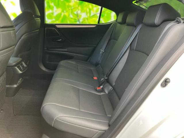 ＥＳ ＥＳ３００ｈ　Ｆスポーツ　新品タイヤ／サンルーフ／純正エアロ／保証書／純正　ナビ／デジタルインナーミラー／プリクラッシュセーフティ／シートヒーター／パノラミックビューモニター／車線逸脱防止支援システム／シート　フルレザー（7枚目）