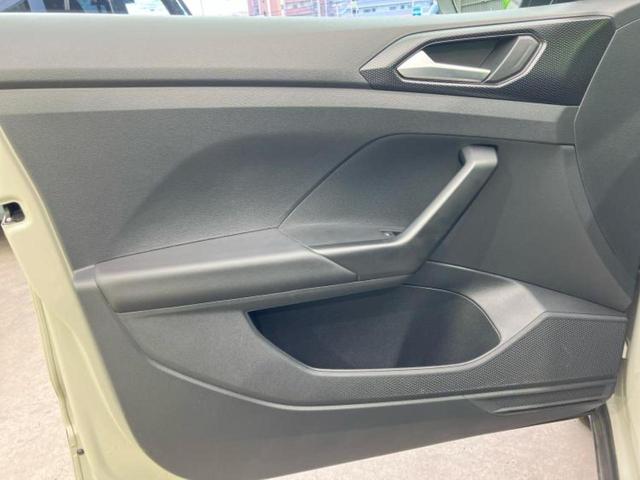 Ｔ－クロス ＴＳＩアクティブ　新品タイヤ／保証書／純正　ＳＤナビ／衝突安全装置／車線逸脱防止支援システム／ヘッドランプ　ＬＥＤ／Ｂｌｕｅｔｏｏｔｈ接続／ＥＴＣ２．０／ＥＢＤ付ＡＢＳ／横滑り防止装置／アイドリングストップ（21枚目）