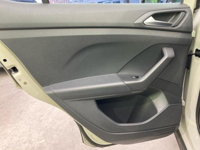 Ｔ－クロス ＴＳＩアクティブ　新品タイヤ／保証書／純正　ＳＤナビ／衝突安全装置／車線逸脱防止支援システム／ヘッドランプ　ＬＥＤ／Ｂｌｕｅｔｏｏｔｈ接続／ＥＴＣ２．０／ＥＢＤ付ＡＢＳ／横滑り防止装置／アイドリングストップ（22枚目）