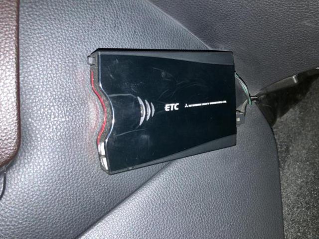 ヤリスクロス ハイブリッドZ 保証書/ディスプレイオーディオ8インチ/トヨタセーフティセンス/シートヒーター 前席/車線逸脱防止支援システム/シート ハーフレザー/ドライブレコーダー 社外/ヘッドランプ LED バックカメラ TV(18枚目)