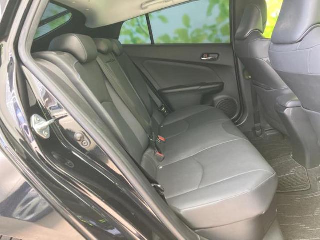 プリウス Ｓツーリングセレクション　純正エアロ／保証書／純正　９インチ　ＳＤナビ／衝突安全装置／シートヒーター　前席／車線逸脱防止支援システム／シート　合皮／ドライブレコーダー　純正／ヘッドランプ　ＬＥＤ／Ｂｌｕｅｔｏｏｔｈ接続　ＥＴＣ（5枚目）