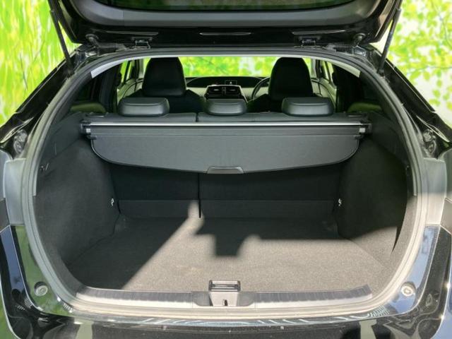 プリウス Ｓツーリングセレクション　純正エアロ／保証書／純正　９インチ　ＳＤナビ／衝突安全装置／シートヒーター　前席／車線逸脱防止支援システム／シート　合皮／ドライブレコーダー　純正／ヘッドランプ　ＬＥＤ／Ｂｌｕｅｔｏｏｔｈ接続　ＥＴＣ（8枚目）