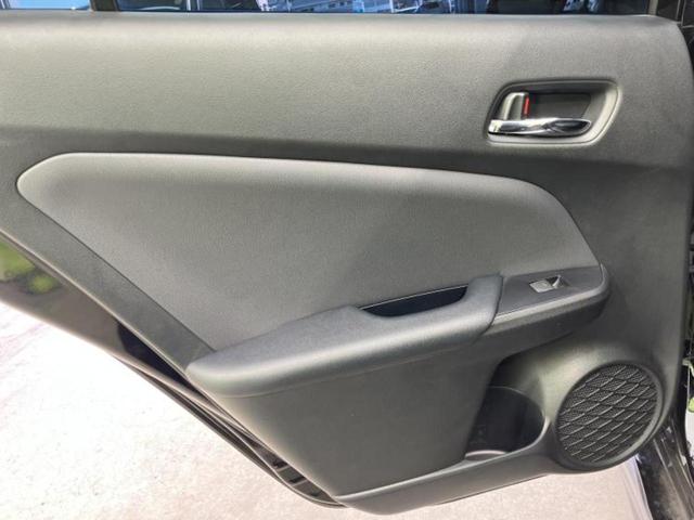 プリウス Ｓツーリングセレクション　純正エアロ／保証書／純正　９インチ　ＳＤナビ／衝突安全装置／シートヒーター　前席／車線逸脱防止支援システム／シート　合皮／ドライブレコーダー　純正／ヘッドランプ　ＬＥＤ／Ｂｌｕｅｔｏｏｔｈ接続　ＥＴＣ（22枚目）