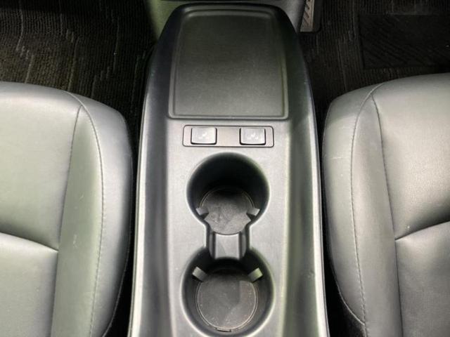 プリウス Ｓツーリングセレクション　純正エアロ／保証書／純正　９インチ　ＳＤナビ／衝突安全装置／シートヒーター　前席／車線逸脱防止支援システム／シート　合皮／ドライブレコーダー　純正／ヘッドランプ　ＬＥＤ／Ｂｌｕｅｔｏｏｔｈ接続　ＥＴＣ（33枚目）