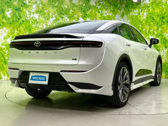 クラウンクロスオーバー ４ＷＤ　Ｇアドバンスドレザーパッケージ　新品タイヤ／純正エアロ／保証書／ディスプレイオーディオ＋ナビ／デジタルインナーミラー／トヨタセーフティセンス／シートヒーター　前席／パノラミックビューモニター／車線逸脱防止支援システム　革シート（3枚目）