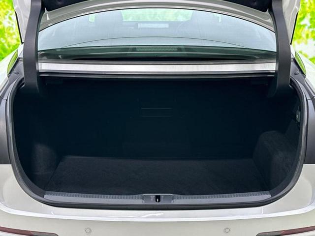 クラウンクロスオーバー ４ＷＤ　Ｇアドバンスドレザーパッケージ　新品タイヤ／純正エアロ／保証書／ディスプレイオーディオ＋ナビ／デジタルインナーミラー／トヨタセーフティセンス／シートヒーター　前席／パノラミックビューモニター／車線逸脱防止支援システム　革シート（8枚目）