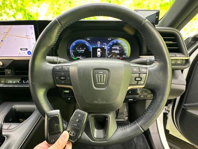 クラウンクロスオーバー ４ＷＤ　Ｇアドバンスドレザーパッケージ　新品タイヤ／純正エアロ／保証書／ディスプレイオーディオ＋ナビ／デジタルインナーミラー／トヨタセーフティセンス／シートヒーター　前席／パノラミックビューモニター／車線逸脱防止支援システム　革シート（18枚目）