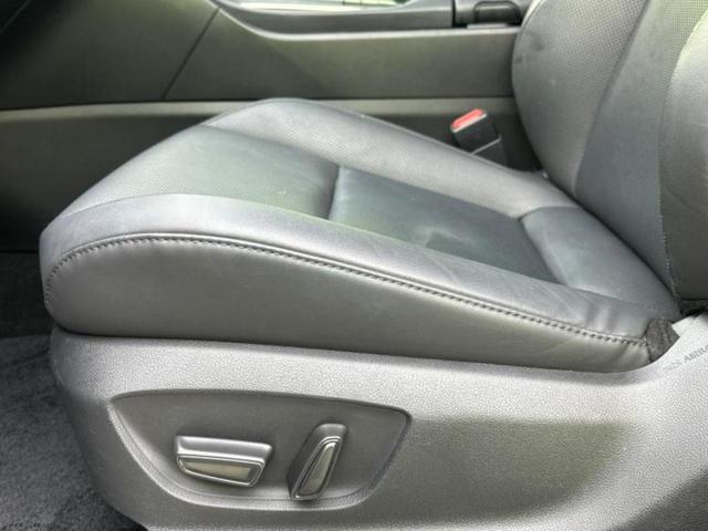 クラウンクロスオーバー ４ＷＤ　Ｇアドバンスドレザーパッケージ　新品タイヤ／純正エアロ／保証書／ディスプレイオーディオ＋ナビ／デジタルインナーミラー／トヨタセーフティセンス／シートヒーター　前席／パノラミックビューモニター／車線逸脱防止支援システム　革シート（25枚目）