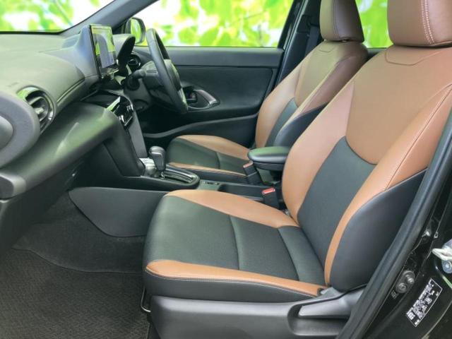 ヤリスクロス ハイブリッドZアドベンチャー 保証書/純正 8インチ メモリーナビ/トヨタセーフティセンス/シートヒーター 前席/パノラミックビューモニター/車線逸脱防止支援システム/シート 合皮/ヘッドランプ LED/USBジャック 電動シート(6枚目)