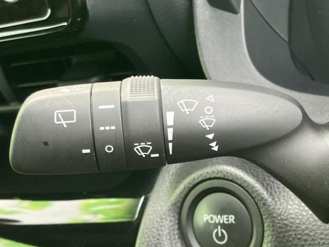 ヤリスクロス ハイブリッドZアドベンチャー 保証書/純正 8インチ メモリーナビ/トヨタセーフティセンス/シートヒーター 前席/パノラミックビューモニター/車線逸脱防止支援システム/シート 合皮/ヘッドランプ LED/USBジャック 電動シート(17枚目)