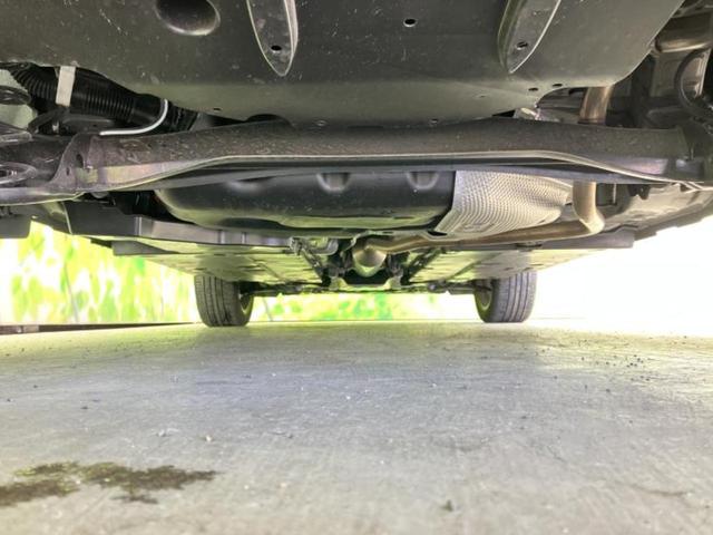 ヤリスクロス ハイブリッドZアドベンチャー 保証書/純正 8インチ メモリーナビ/トヨタセーフティセンス/シートヒーター 前席/パノラミックビューモニター/車線逸脱防止支援システム/シート 合皮/ヘッドランプ LED/USBジャック 電動シート(40枚目)