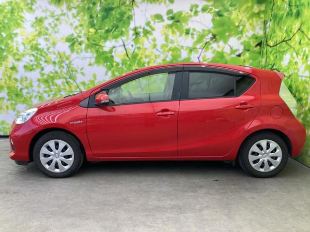 アクア Ｇ　新品タイヤ／保証書／社外　ＳＤナビ／ヘッドランプ　ＬＥＤ／Ｂｌｕｅｔｏｏｔｈ接続／ＥＴＣ／ＥＢＤ付ＡＢＳ／横滑り防止装置／アイドリングストップ／フルセグＴＶ／ＤＶＤ／エアバッグ　運転席　ワンオーナー（2枚目）