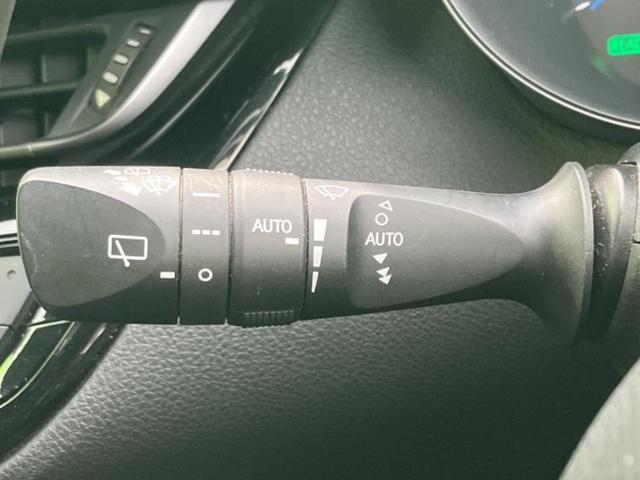 Ｃ－ＨＲ Ｇ　新品タイヤ／保証書／純正　９インチ　ＳＤナビ／トヨタセーフティセンス／シートヒーター／車線逸脱防止支援システム／ヘッドランプ　ＬＥＤ／Ｂｌｕｅｔｏｏｔｈ接続／ＥＴＣ／ＥＢＤ付ＡＢＳ／横滑り防止装置（17枚目）