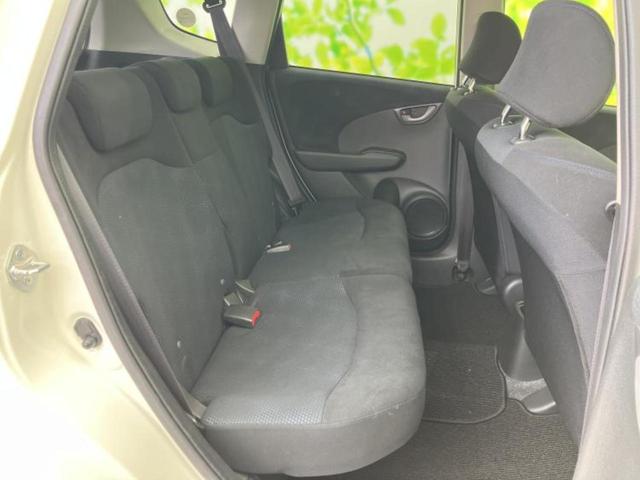 フィット １３Ｇ・スマートセレクションファインスタイル　社外　ＳＤナビ／ヘッドランプ　ＨＩＤ／ＥＴＣ／ＥＢＤ付ＡＢＳ／フルセグＴＶ／ＤＶＤ／エアバッグ　運転席／エアバッグ　助手席／パワーウインドウ／キーレスエントリー／オートエアコン／パワーステアリング（5枚目）