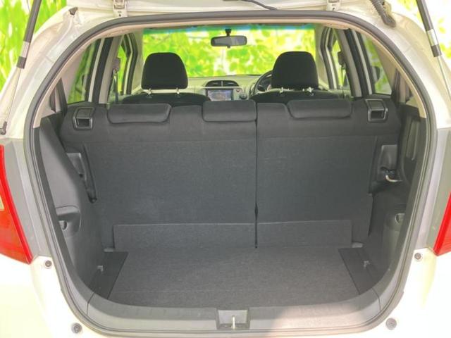 フィット １３Ｇ・スマートセレクションファインスタイル　社外　ＳＤナビ／ヘッドランプ　ＨＩＤ／ＥＴＣ／ＥＢＤ付ＡＢＳ／フルセグＴＶ／ＤＶＤ／エアバッグ　運転席／エアバッグ　助手席／パワーウインドウ／キーレスエントリー／オートエアコン／パワーステアリング（8枚目）