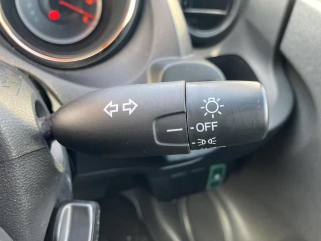 フィット １３Ｇ・スマートセレクションファインスタイル　社外　ＳＤナビ／ヘッドランプ　ＨＩＤ／ＥＴＣ／ＥＢＤ付ＡＢＳ／フルセグＴＶ／ＤＶＤ／エアバッグ　運転席／エアバッグ　助手席／パワーウインドウ／キーレスエントリー／オートエアコン／パワーステアリング（15枚目）