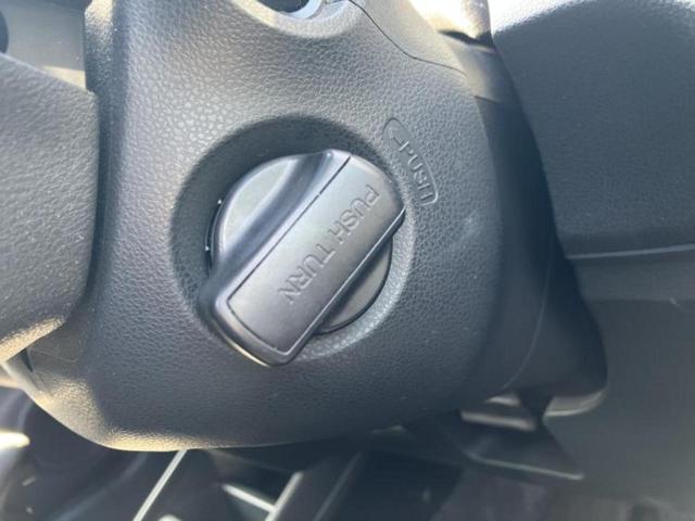 フィット １３Ｇ・スマートセレクションファインスタイル　社外　ＳＤナビ／ヘッドランプ　ＨＩＤ／ＥＴＣ／ＥＢＤ付ＡＢＳ／フルセグＴＶ／ＤＶＤ／エアバッグ　運転席／エアバッグ　助手席／パワーウインドウ／キーレスエントリー／オートエアコン／パワーステアリング（23枚目）