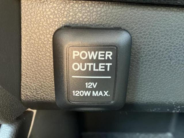 フィット １３Ｇ・スマートセレクションファインスタイル　社外　ＳＤナビ／ヘッドランプ　ＨＩＤ／ＥＴＣ／ＥＢＤ付ＡＢＳ／フルセグＴＶ／ＤＶＤ／エアバッグ　運転席／エアバッグ　助手席／パワーウインドウ／キーレスエントリー／オートエアコン／パワーステアリング（31枚目）