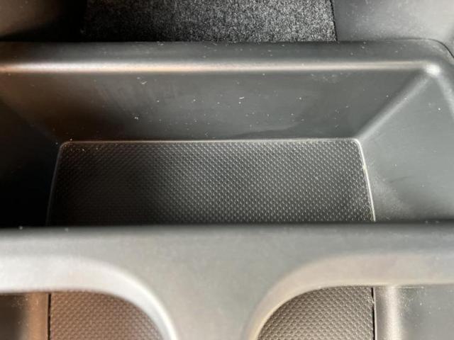 フィット １３Ｇ・スマートセレクションファインスタイル　社外　ＳＤナビ／ヘッドランプ　ＨＩＤ／ＥＴＣ／ＥＢＤ付ＡＢＳ／フルセグＴＶ／ＤＶＤ／エアバッグ　運転席／エアバッグ　助手席／パワーウインドウ／キーレスエントリー／オートエアコン／パワーステアリング（33枚目）