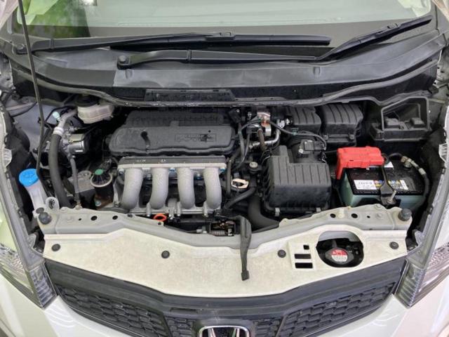 フィット １３Ｇ・スマートセレクションファインスタイル　社外　ＳＤナビ／ヘッドランプ　ＨＩＤ／ＥＴＣ／ＥＢＤ付ＡＢＳ／フルセグＴＶ／ＤＶＤ／エアバッグ　運転席／エアバッグ　助手席／パワーウインドウ／キーレスエントリー／オートエアコン／パワーステアリング（43枚目）