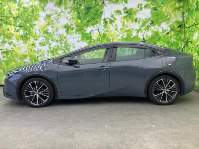 プリウス Ｇ　新品タイヤ／保証書／ディスプレイオーディオ＋ナビ８インチ／衝突安全装置／シートヒーター／全方位モニター／車線逸脱防止支援システム／ドライブレコーダー　純正／ヘッドランプ　ＬＥＤ　衝突被害軽減システム（2枚目）