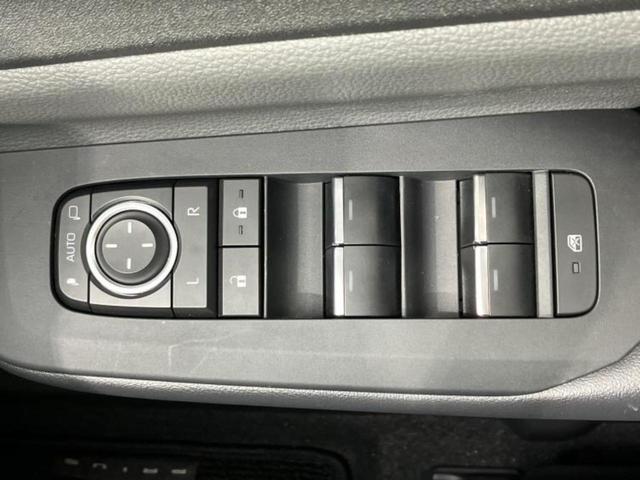 プリウス Ｇ　新品タイヤ／保証書／ディスプレイオーディオ＋ナビ８インチ／衝突安全装置／シートヒーター／全方位モニター／車線逸脱防止支援システム／ドライブレコーダー　純正／ヘッドランプ　ＬＥＤ　衝突被害軽減システム（27枚目）