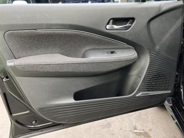 オーラ Ｇレザーエディション　ＢＯＳＥ／保証書／純正　９インチ　ＳＤナビ／インテリジェントルームミラー／エマージェンシーブレーキ／シートヒーター　前席／アラウンドビューモニター／車線逸脱防止支援システム／シート　ハーフレザー（21枚目）